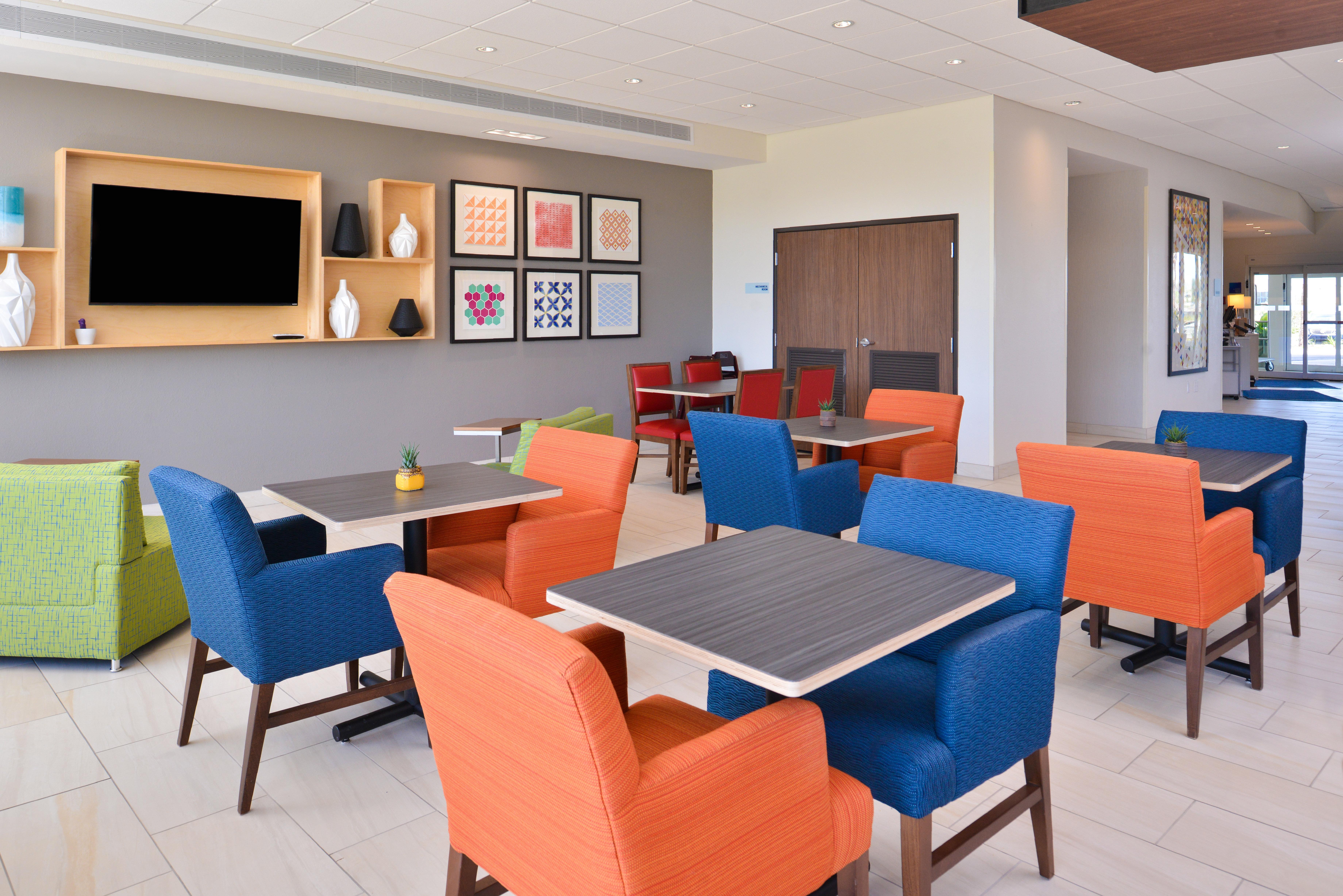 Holiday Inn Express & Suites Trinity By Ihg Εξωτερικό φωτογραφία