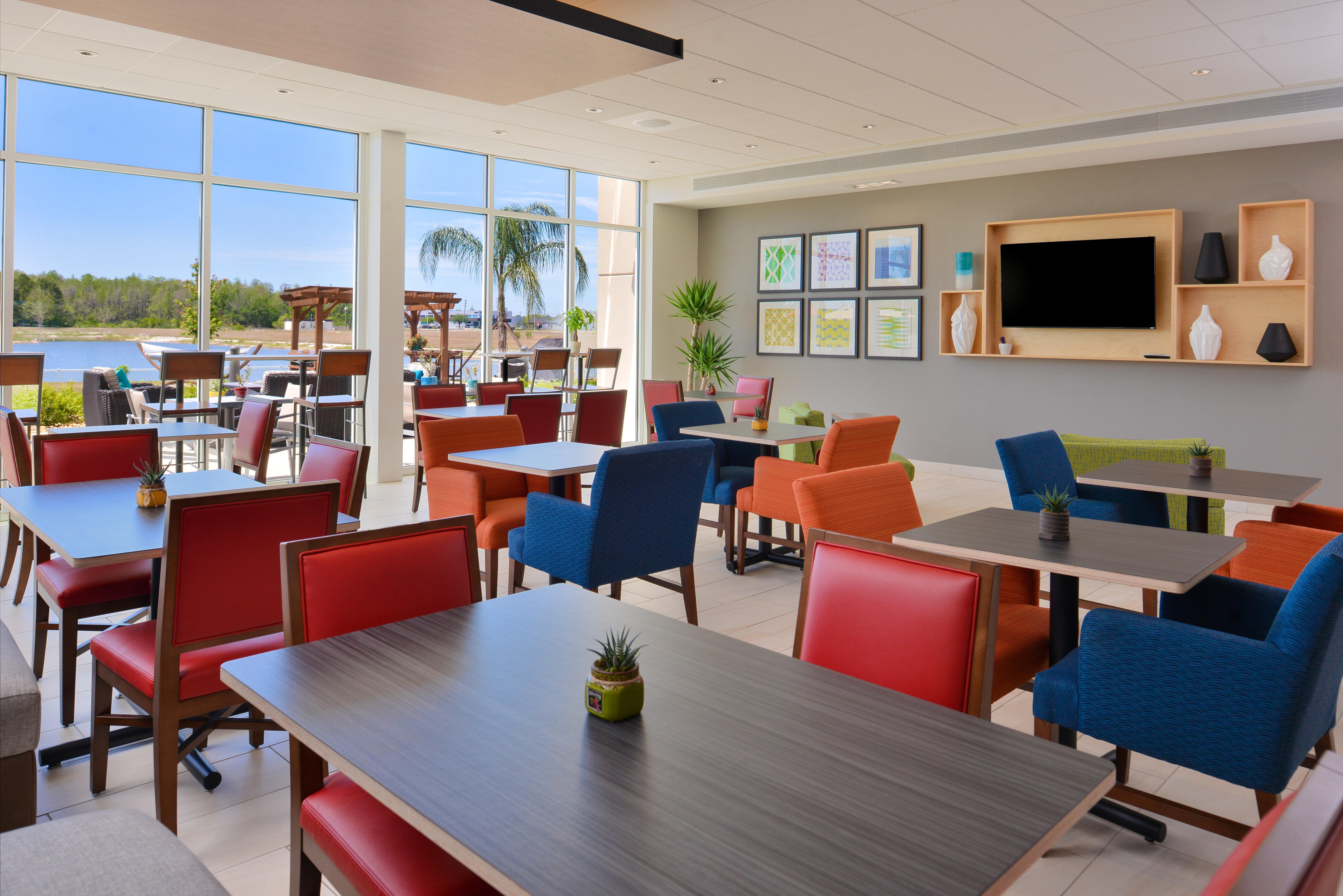 Holiday Inn Express & Suites Trinity By Ihg Εξωτερικό φωτογραφία